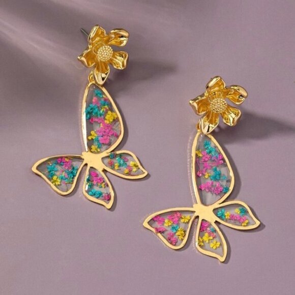 VEE PRESSED FLOWER BUTTERFLY EARRINGS - Picture 1 of 1